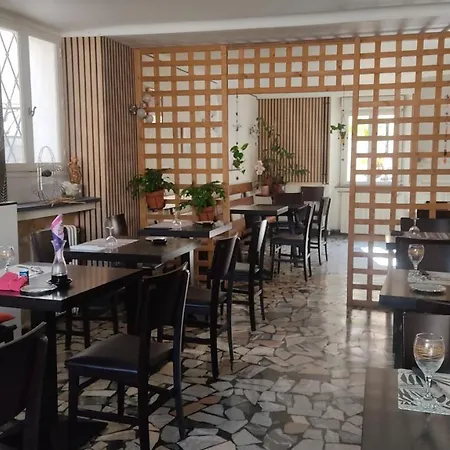 Hotel hôtel le Béarn *